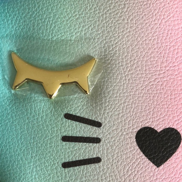 Betsey Johnson Wristlet - Picture 6 of 6